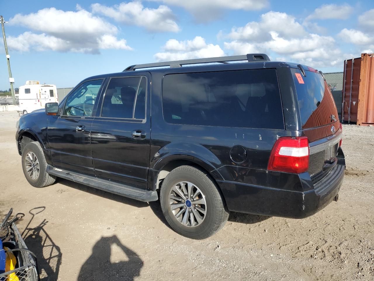 2015 Ford Expedition - Image 2