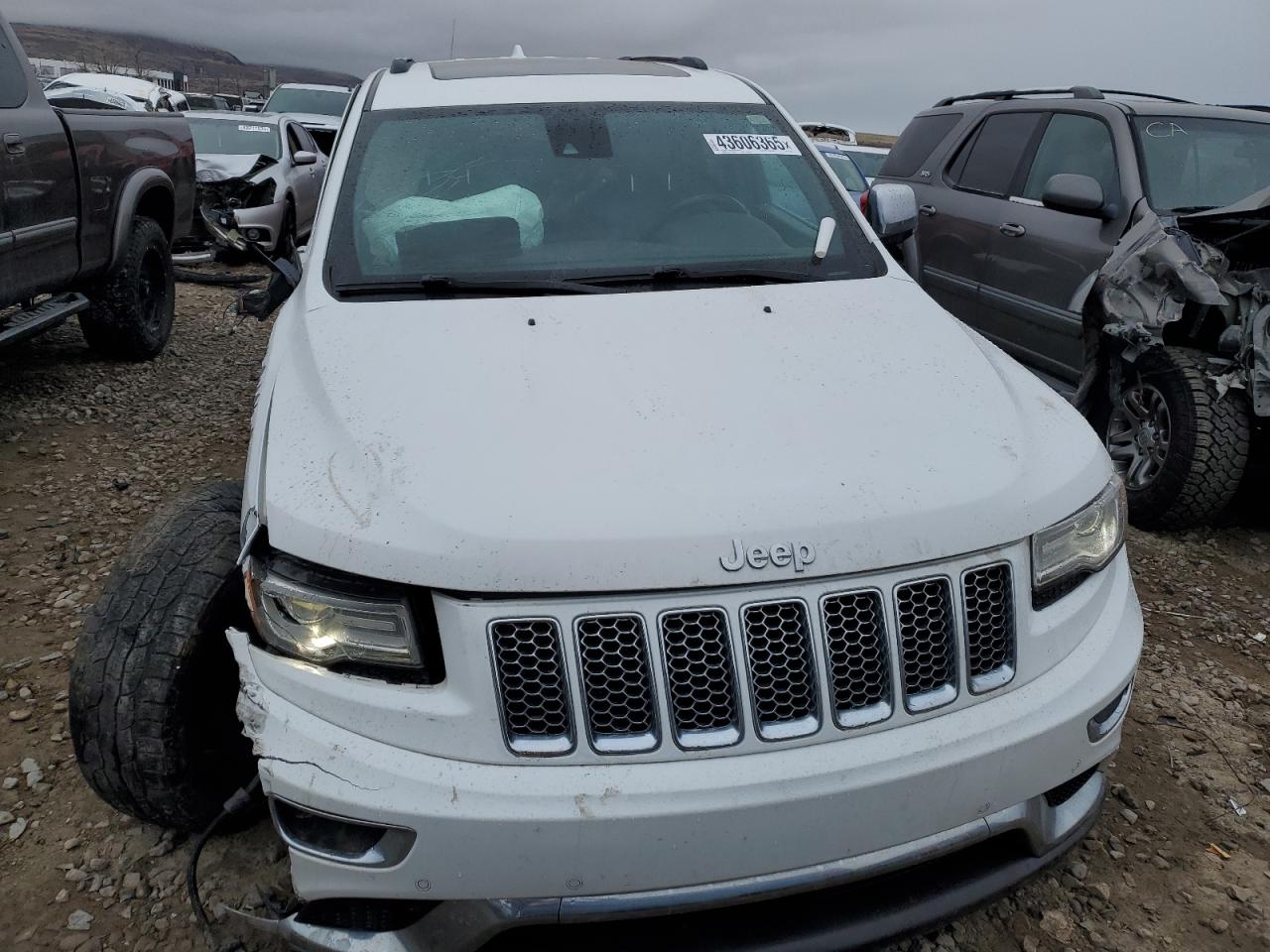2014 Jeep Grand Cherokee - Image 5
