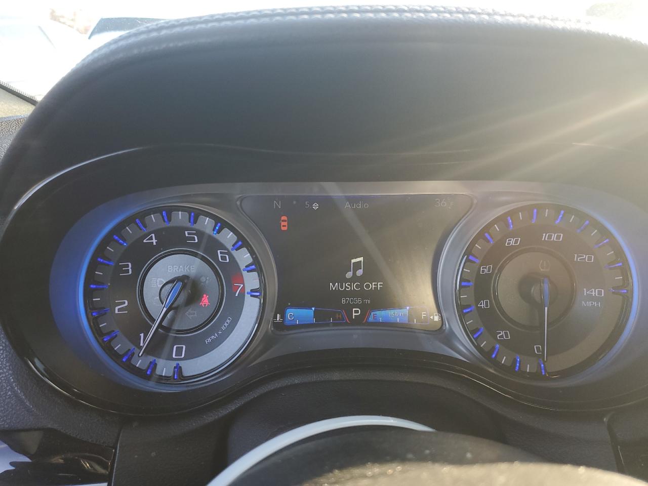 2018 Chrysler 300 - Image 9