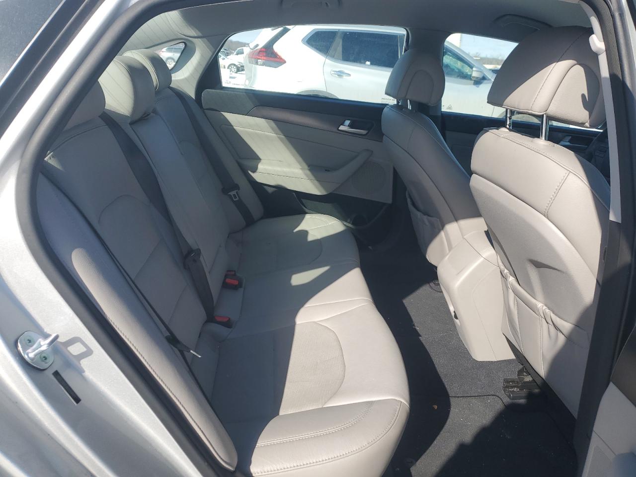 2015 Hyundai Sonata - Image 10