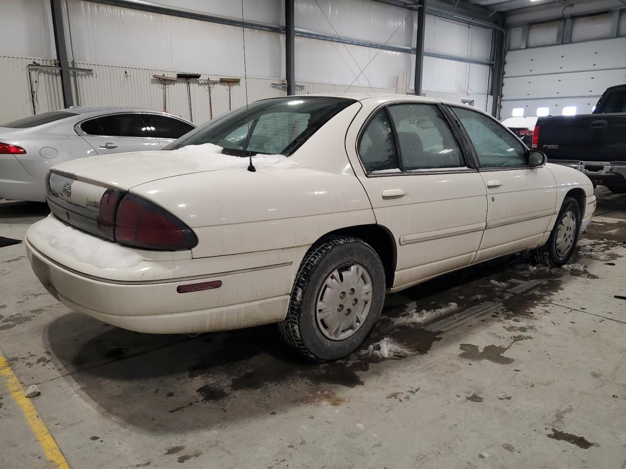 2001 Chevrolet Lumina - Image 3