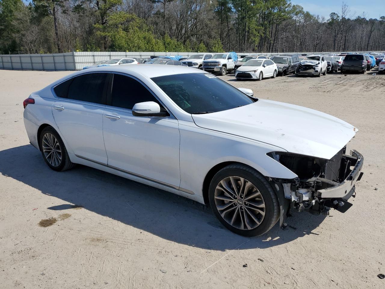 2015 Hyundai Genesis - Image 4