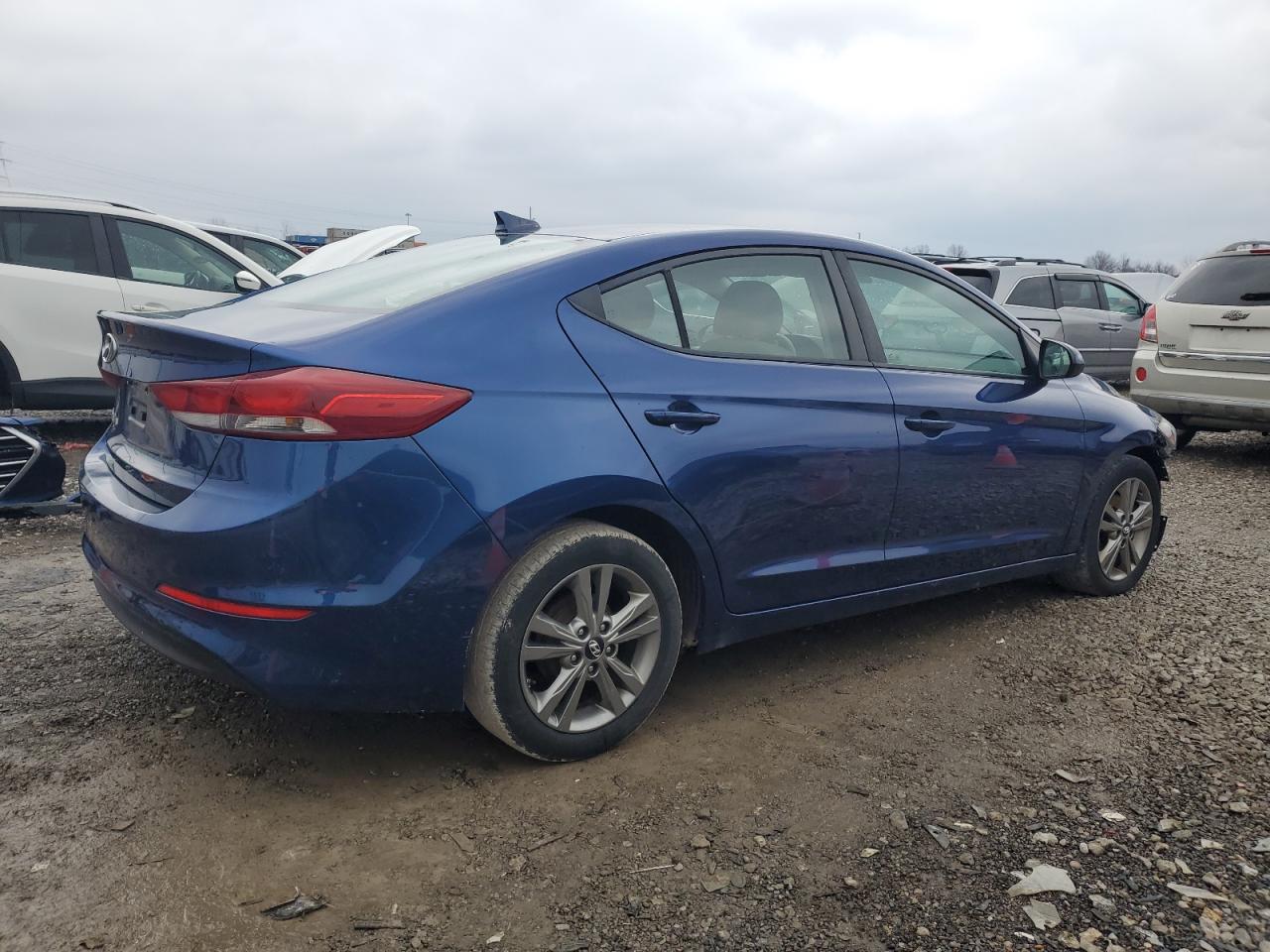 2017 Hyundai Elantra - Image 3