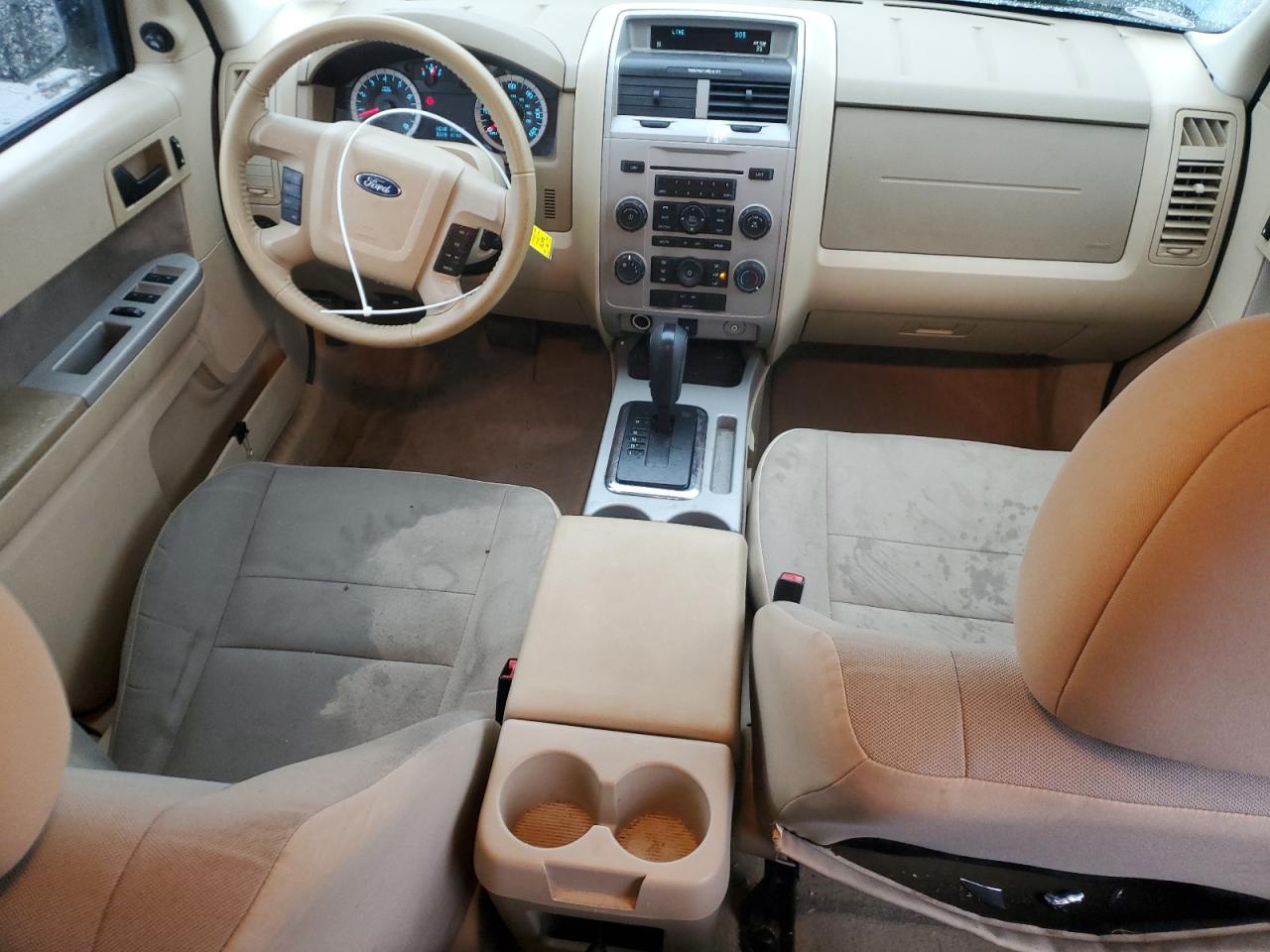 2010 Ford Escape - Image 8
