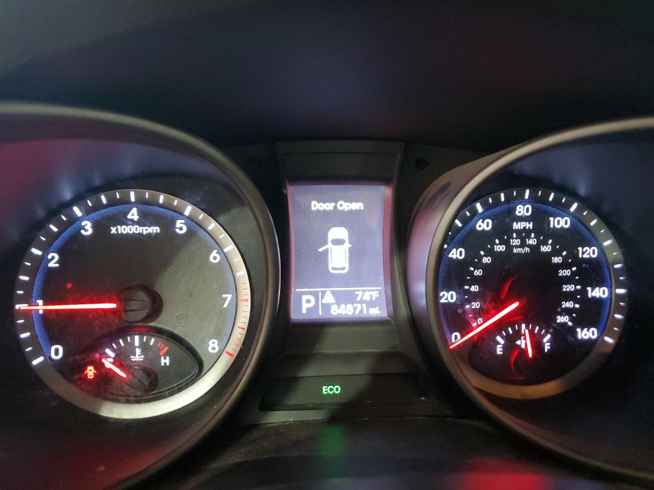 2015 Hyundai Santa Fe - Image 9