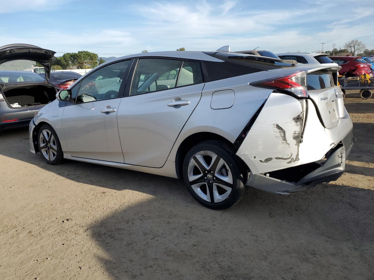 2016 Toyota Prius - Image 2