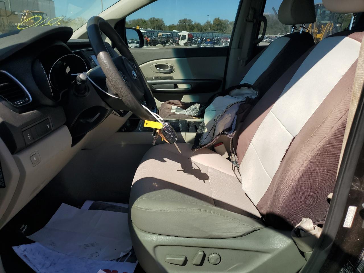 2016 Kia Sedona - Image 7