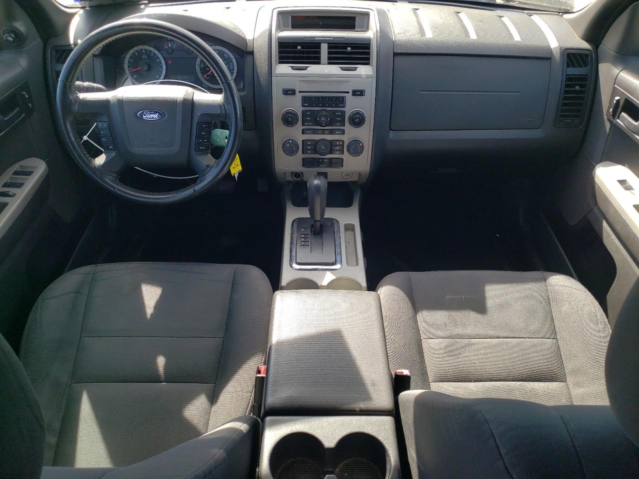 2011 Ford Escape - Image 8
