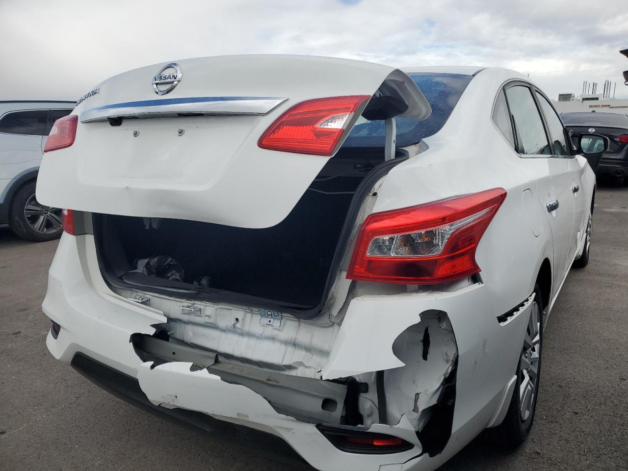 2018 Nissan Sentra - Image 3