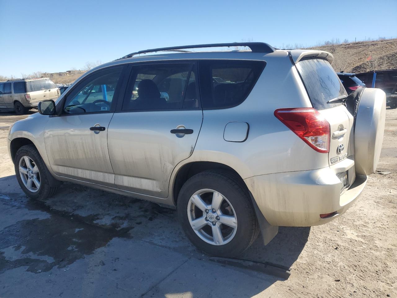 2007 Toyota RAV 4 - Image 2