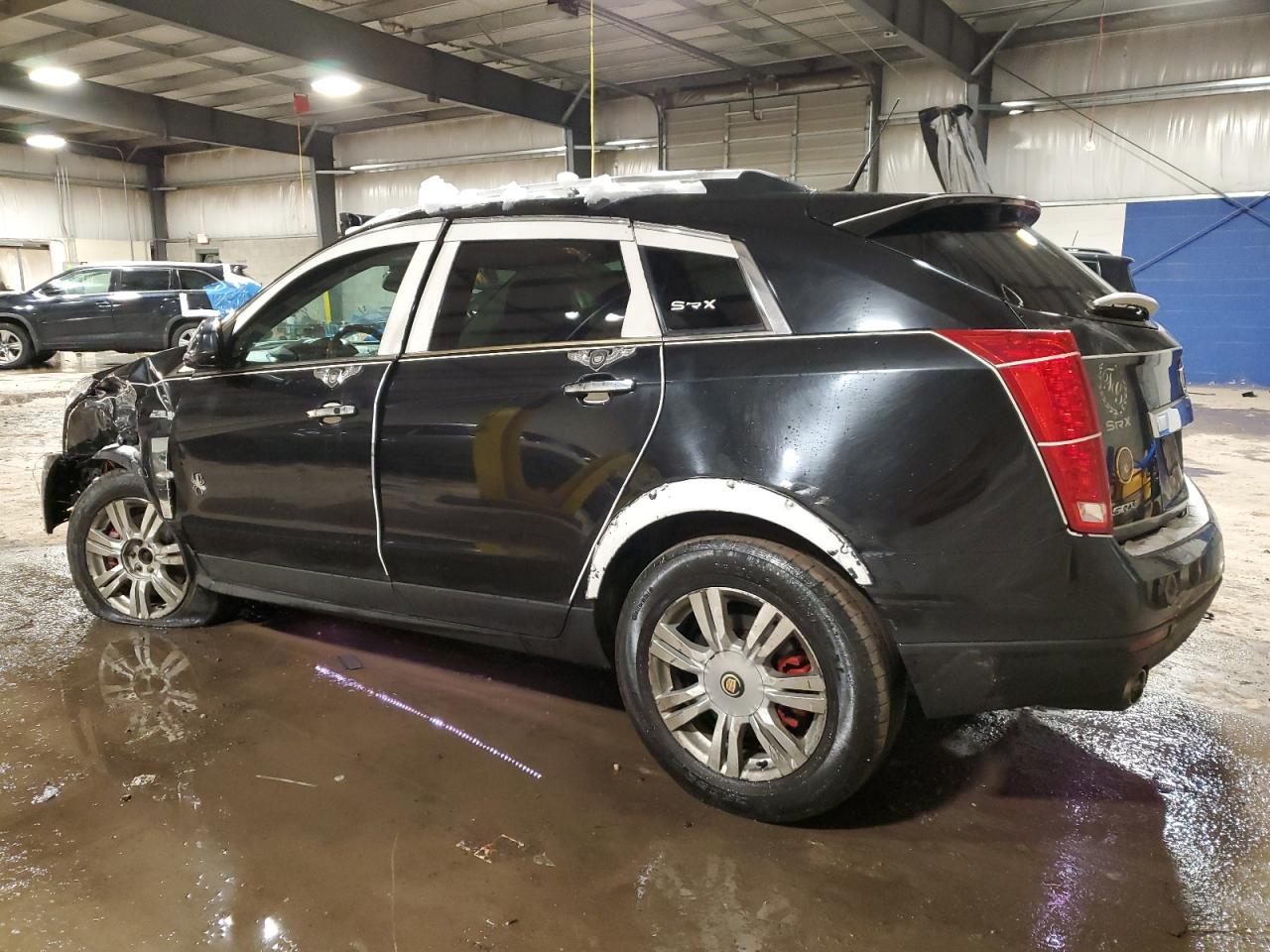 2011 Cadillac SRX - Image 2