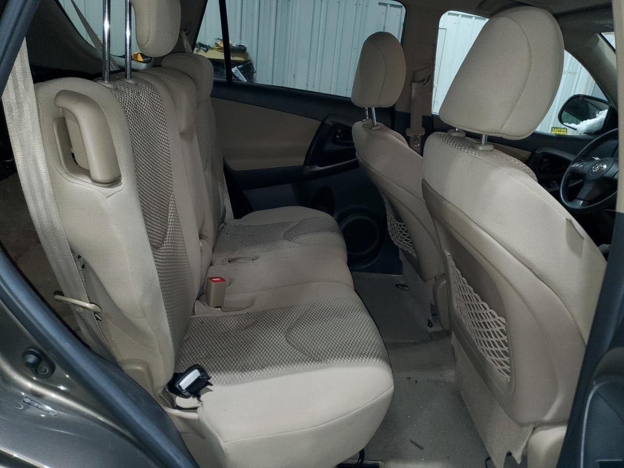 2011 Toyota RAV 4 - Image 11