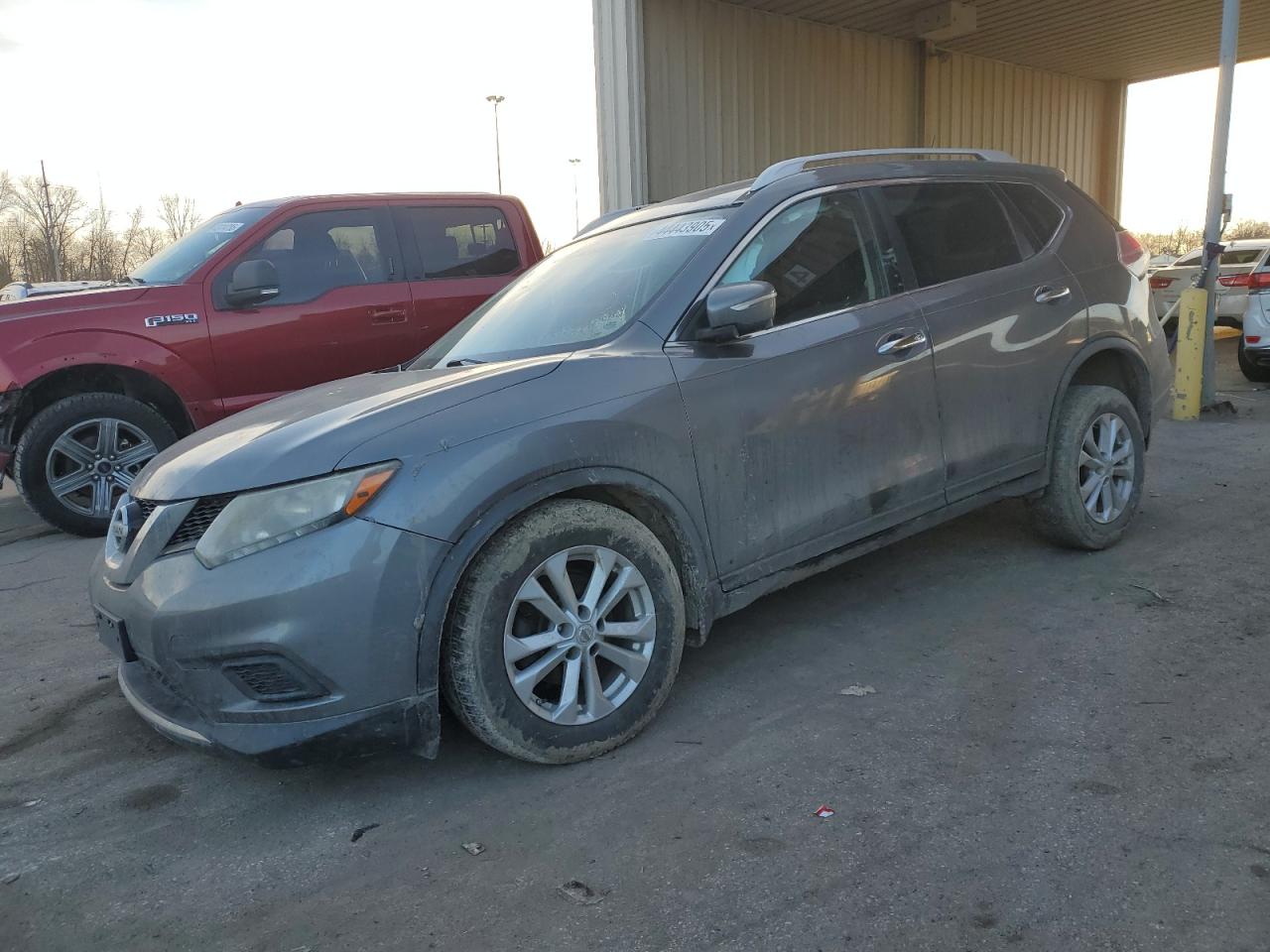 2015 Nissan Rogue - Image 1