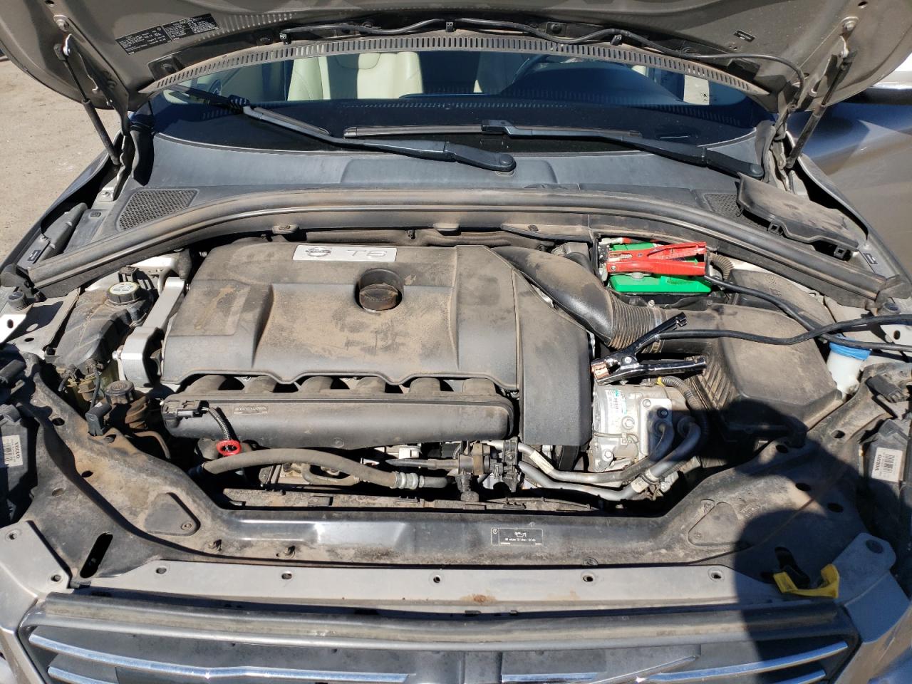 2015 Volvo XC60 - Image 13