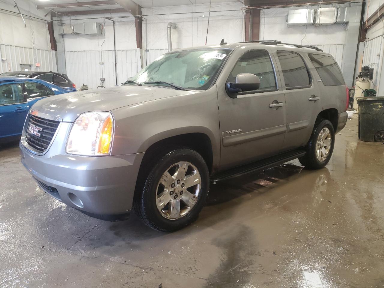 2007 GMC Yukon - Image 1