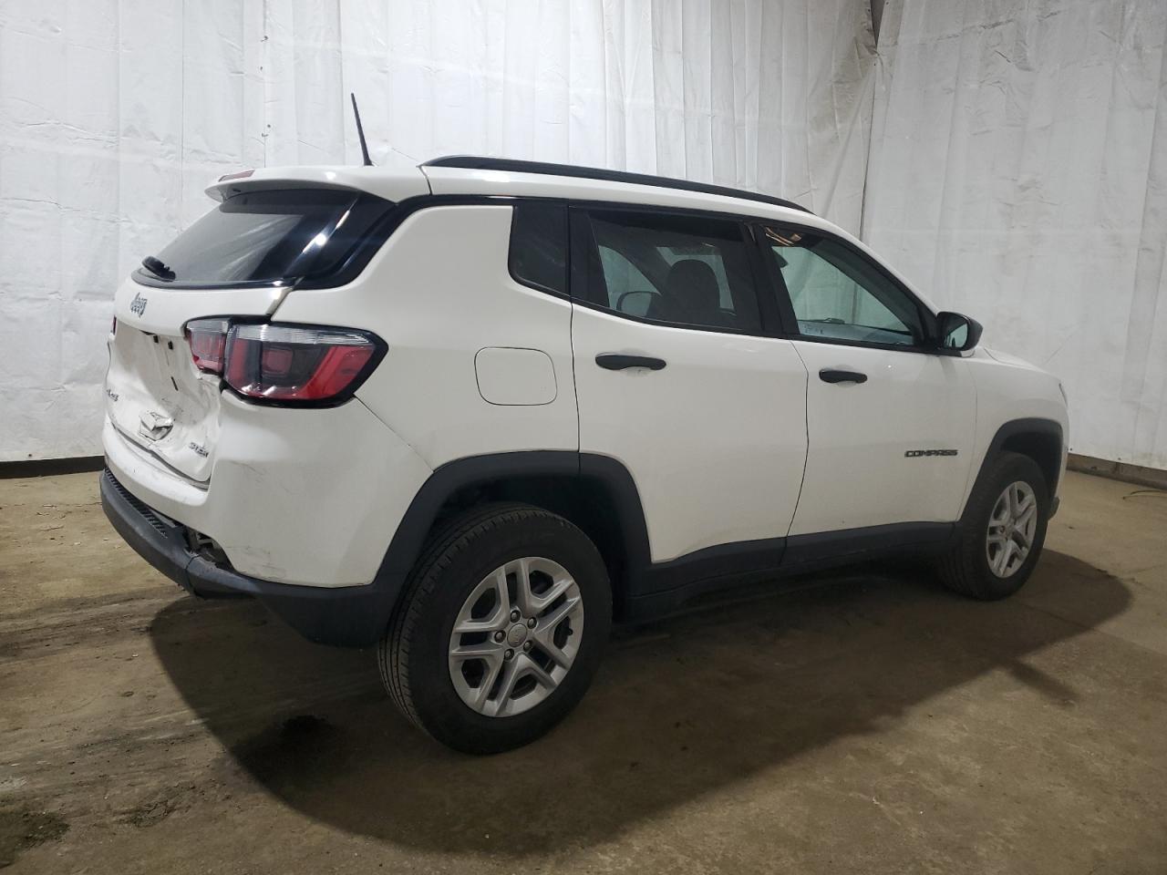 2017 Jeep Compass - Image 3