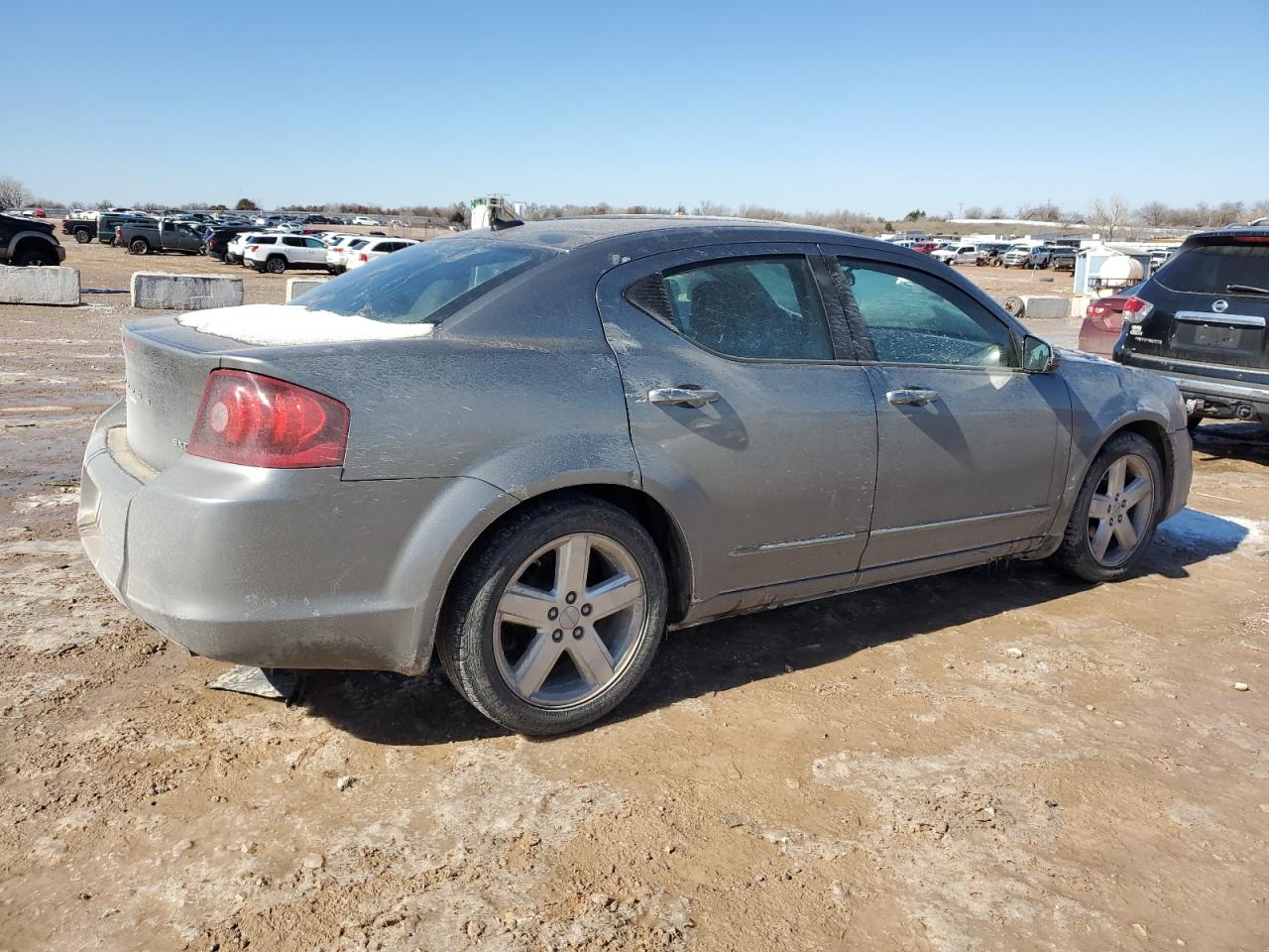 2013 Dodge Avenger - Image 3