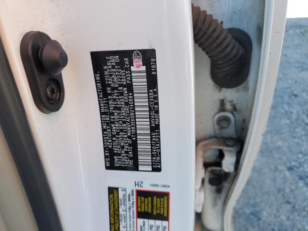 2011 Toyota Camry - Image 12