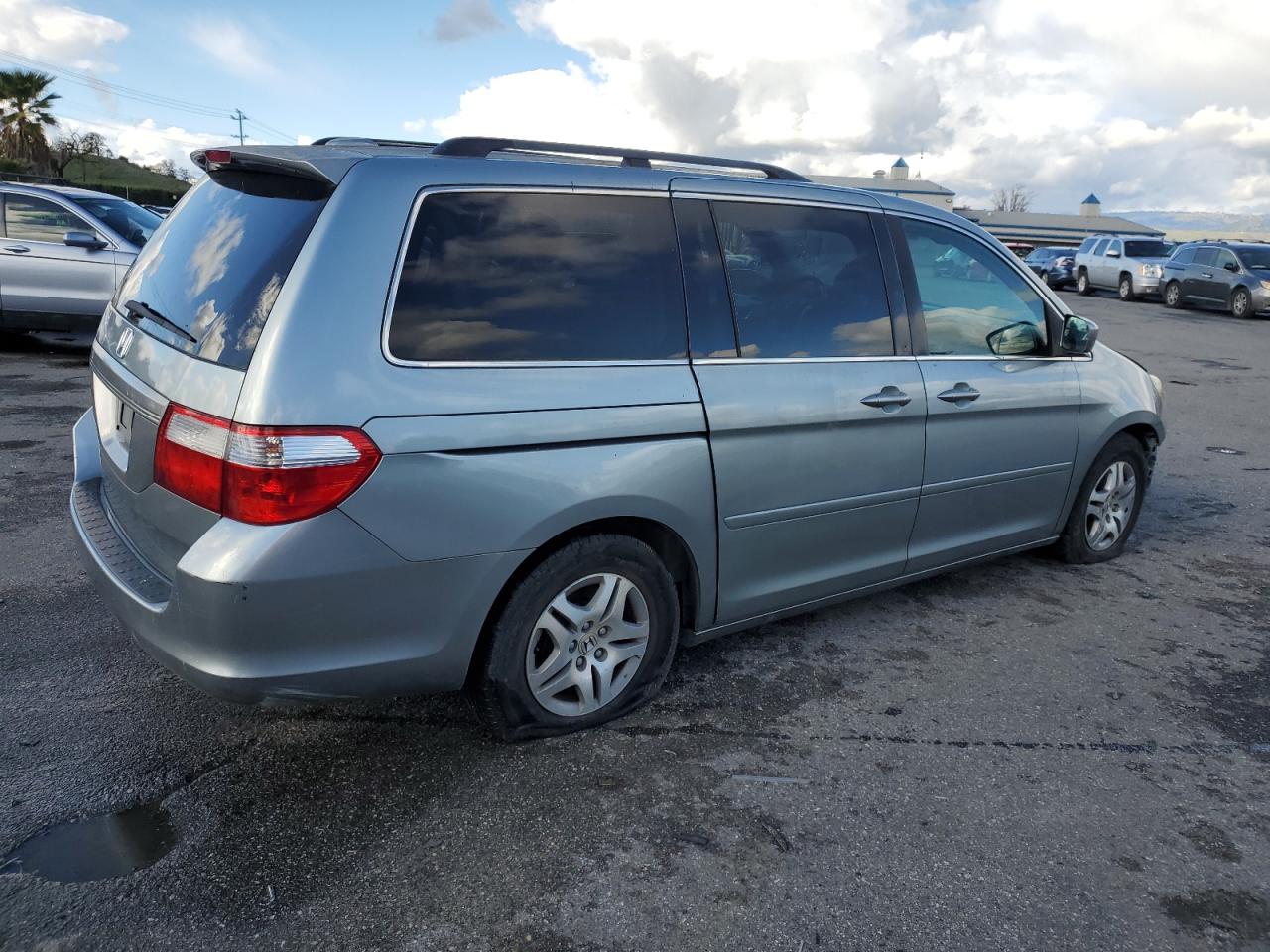 2006 Honda Odyssey - Image 3