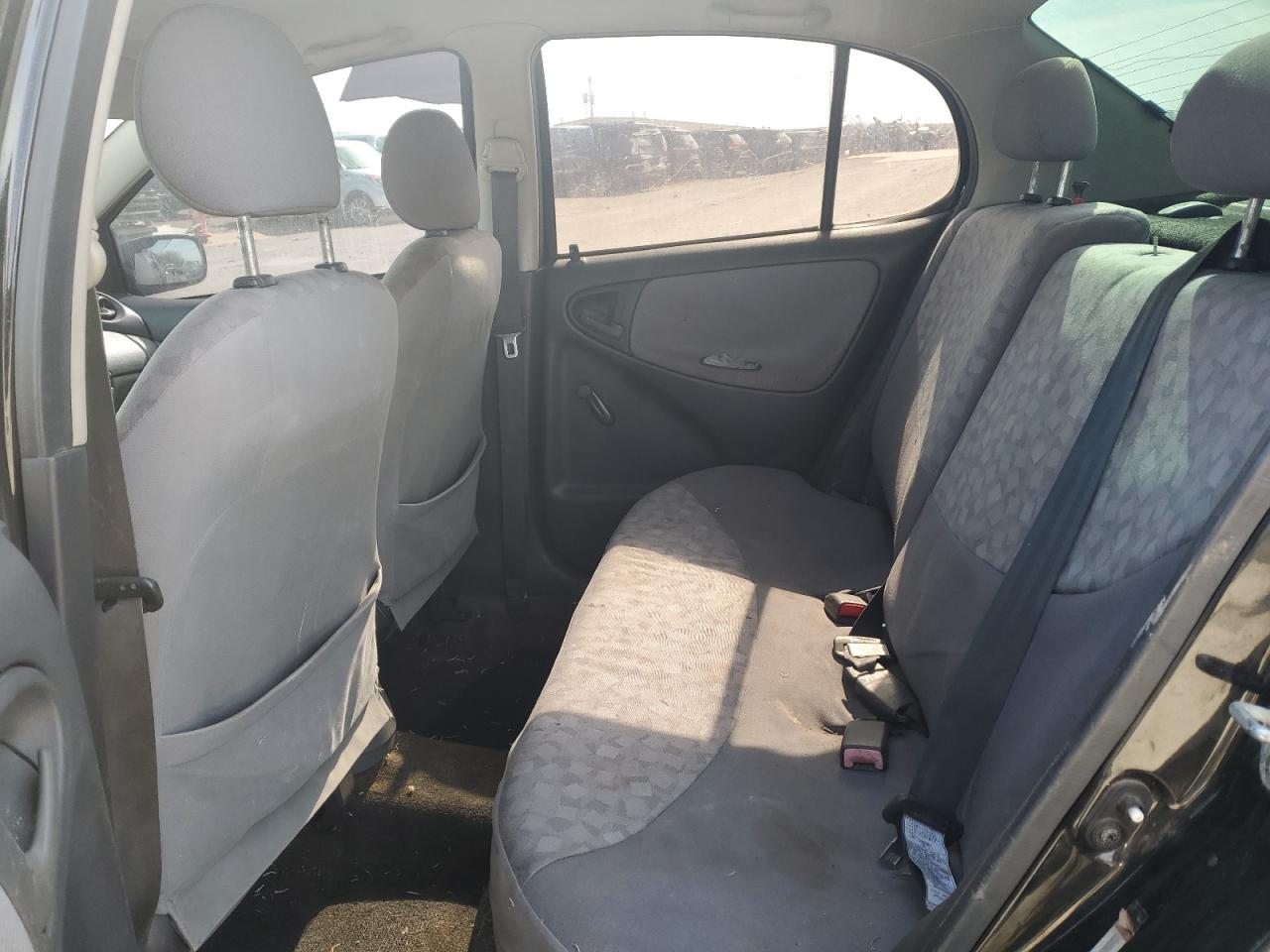 2000 Toyota Echo - Image 10