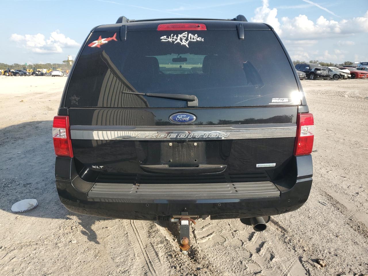 2017 Ford Expedition - Image 6