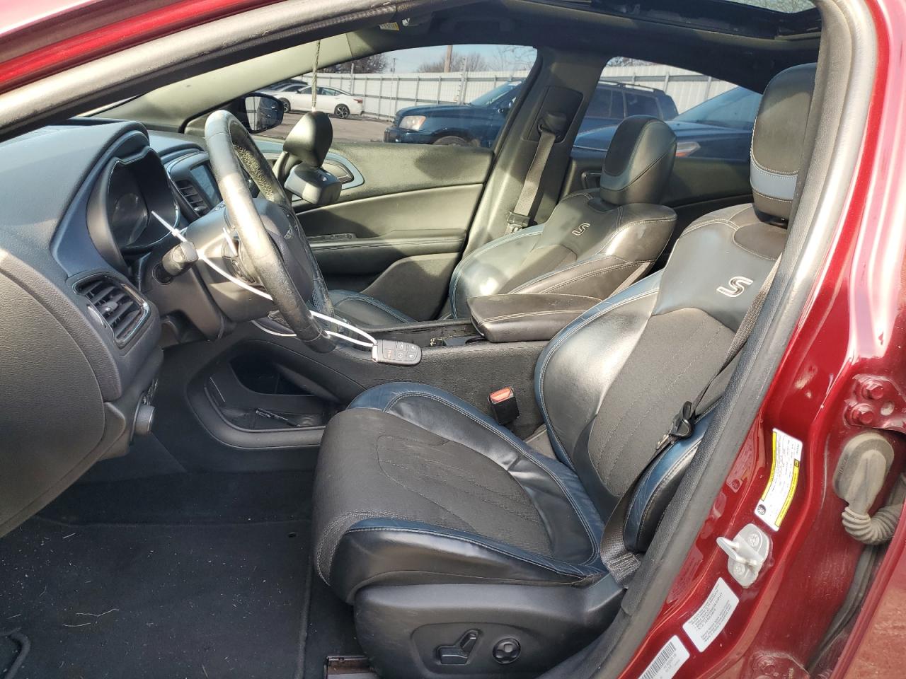 2015 Chrysler 200 - Image 7