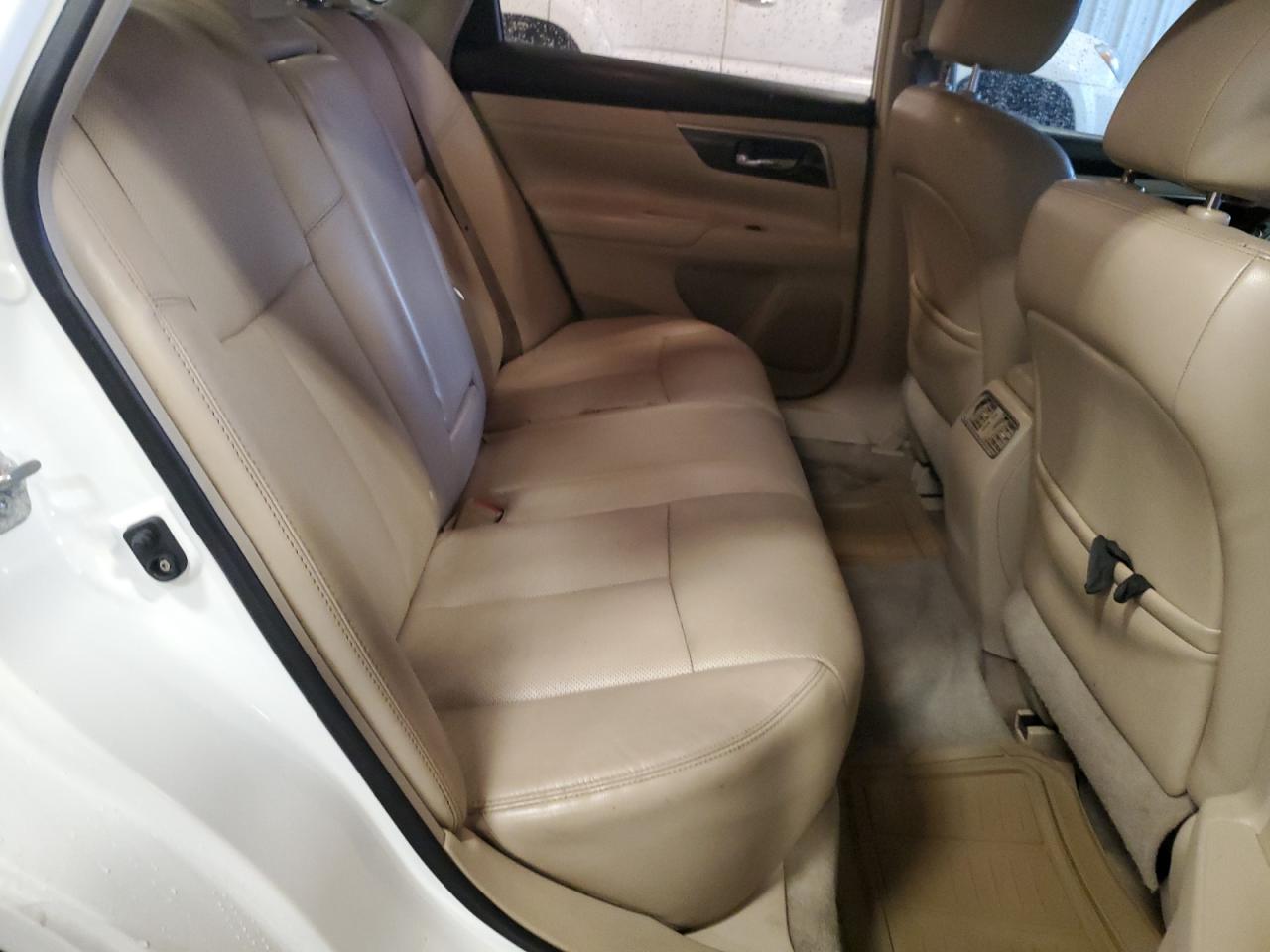 2013 Nissan Altima - Image 10