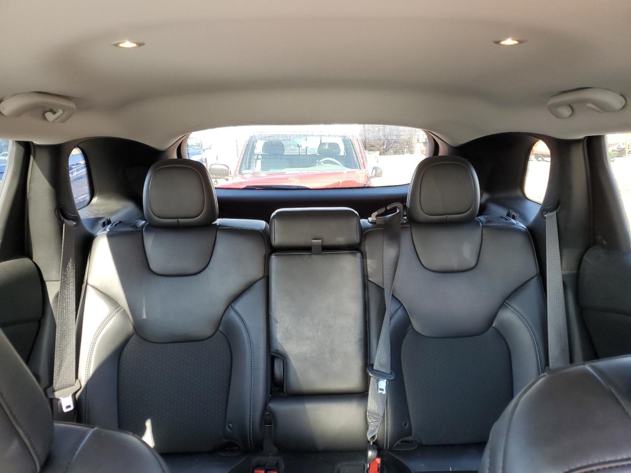 2019 Jeep Grand Cherokee - Image 10