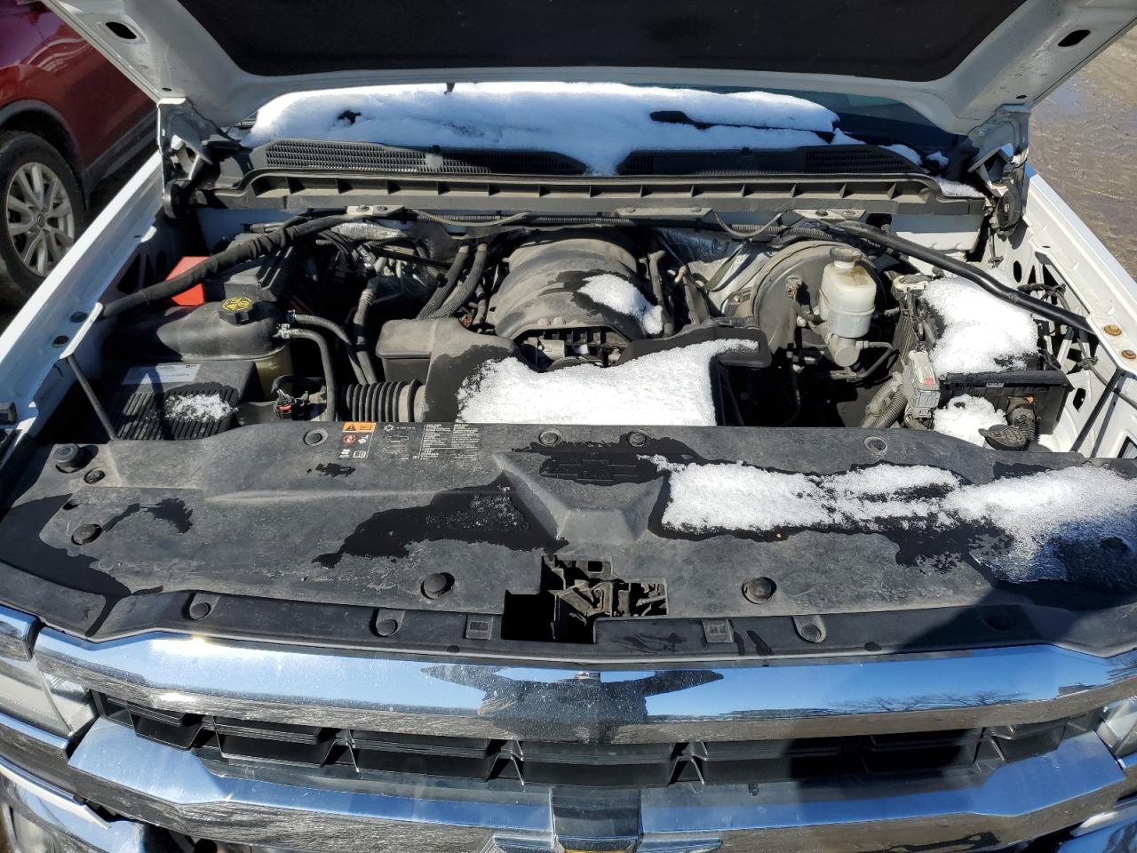 2016 Chevrolet Silverado - Image 11