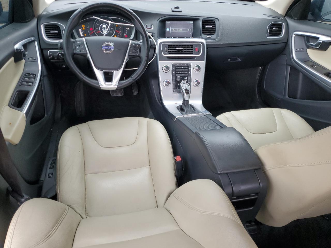 2017 Volvo S60 - Image 8