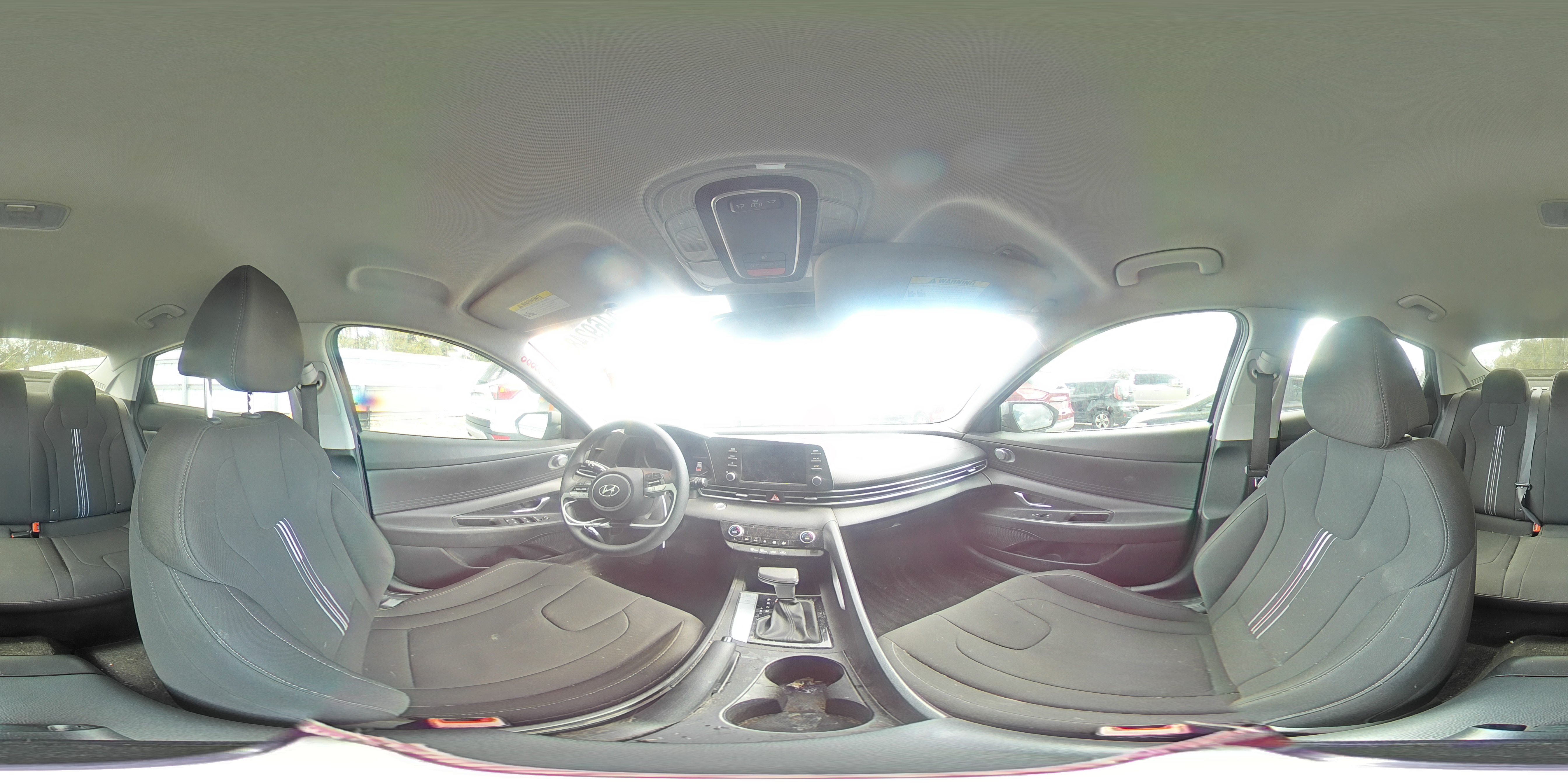 2023 Hyundai Elantra - Image 13
