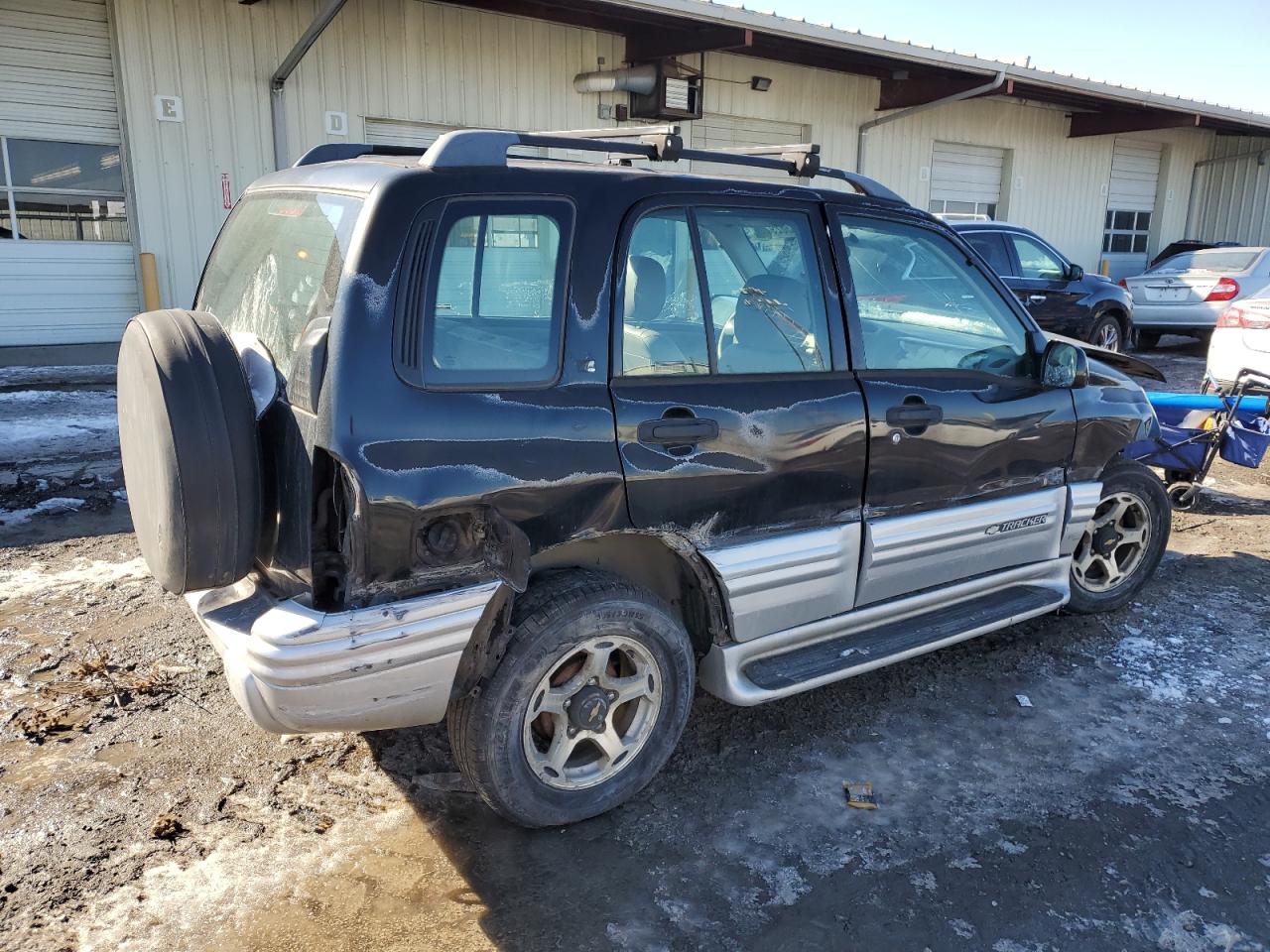 2001 Chevrolet Tracker - Image 3
