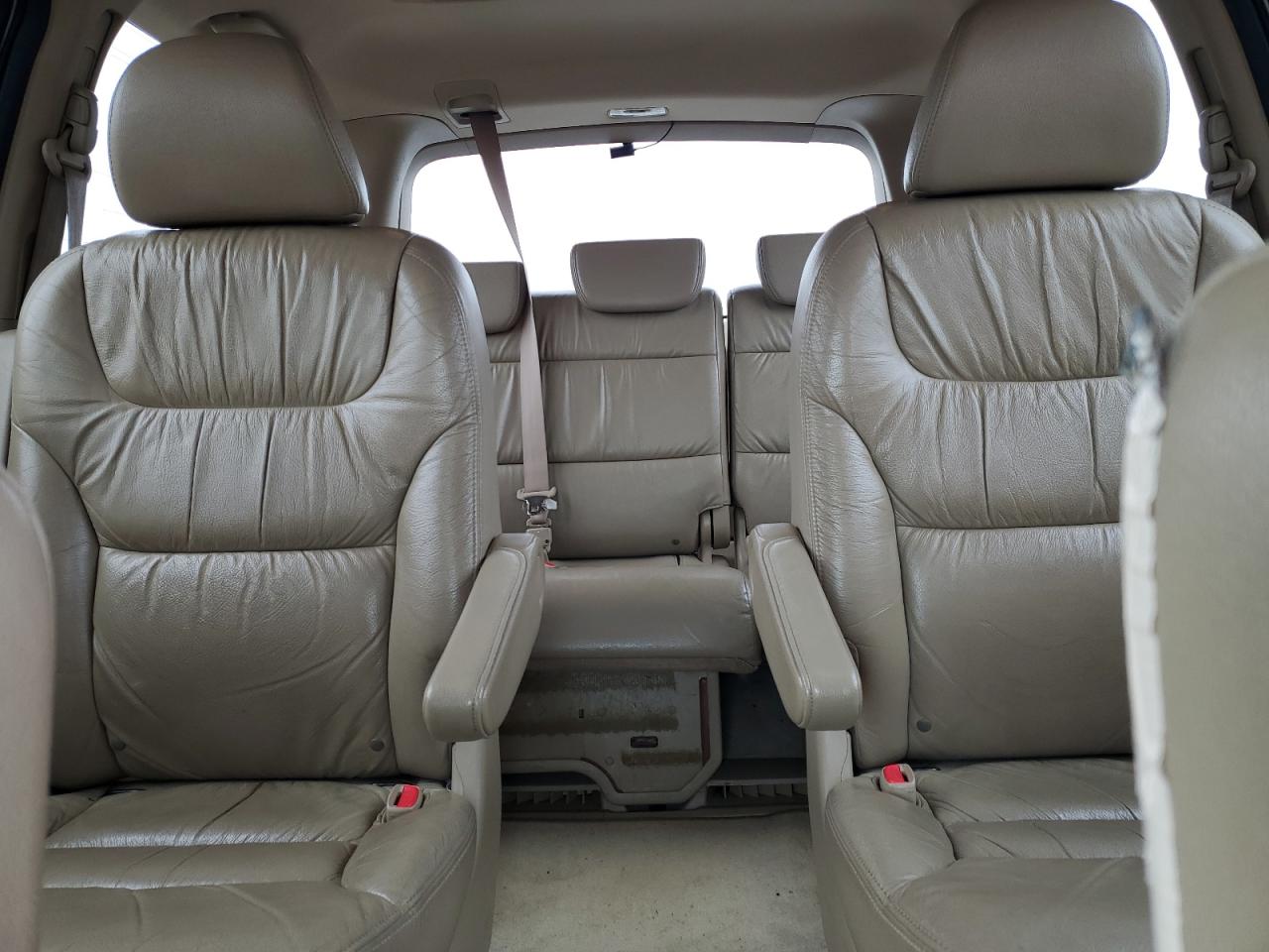 2007 Honda Odyssey - Image 10