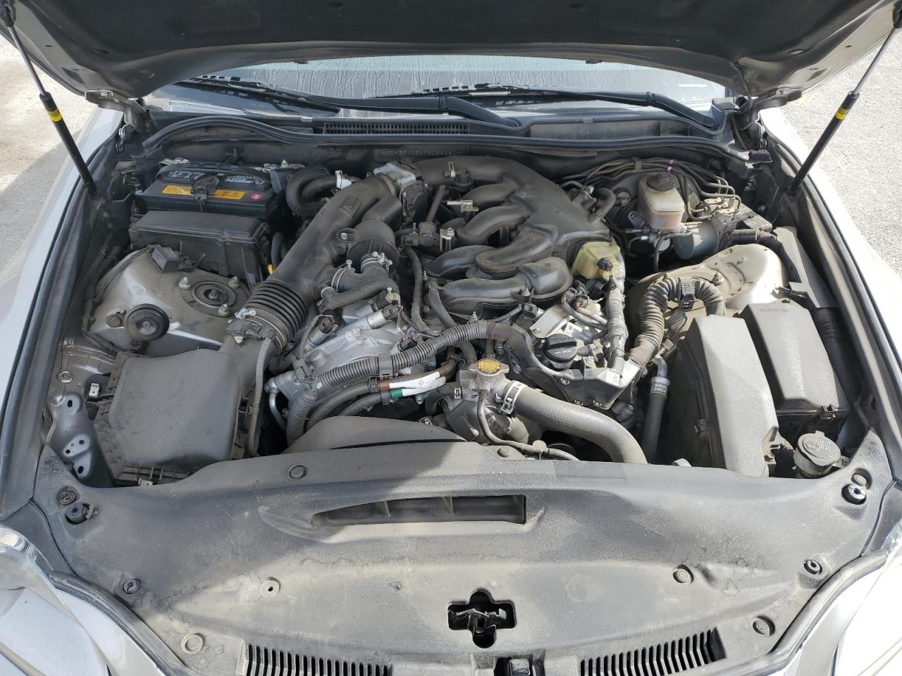 2015 Lexus IS - Image 11