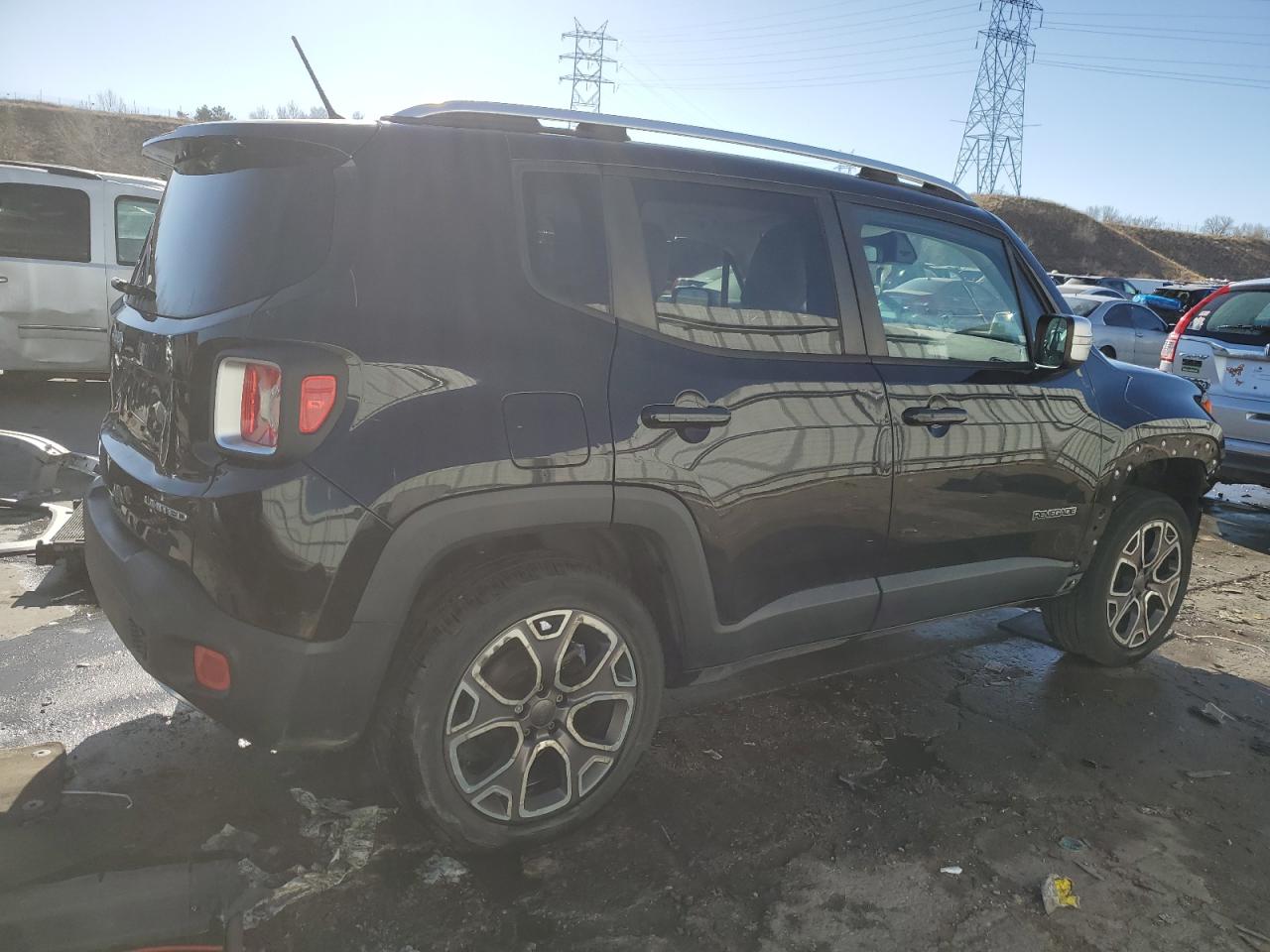 2015 Jeep Renegade - Image 3