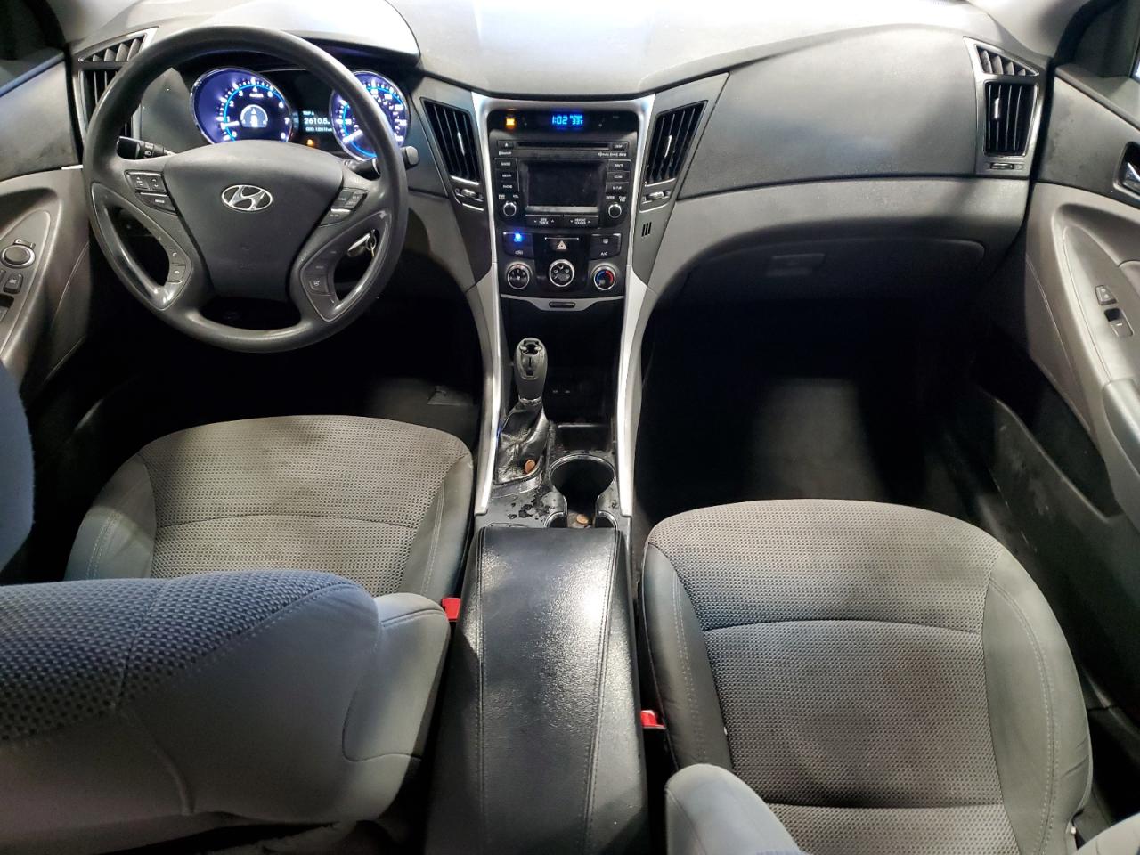 2014 Hyundai Sonata - Image 8