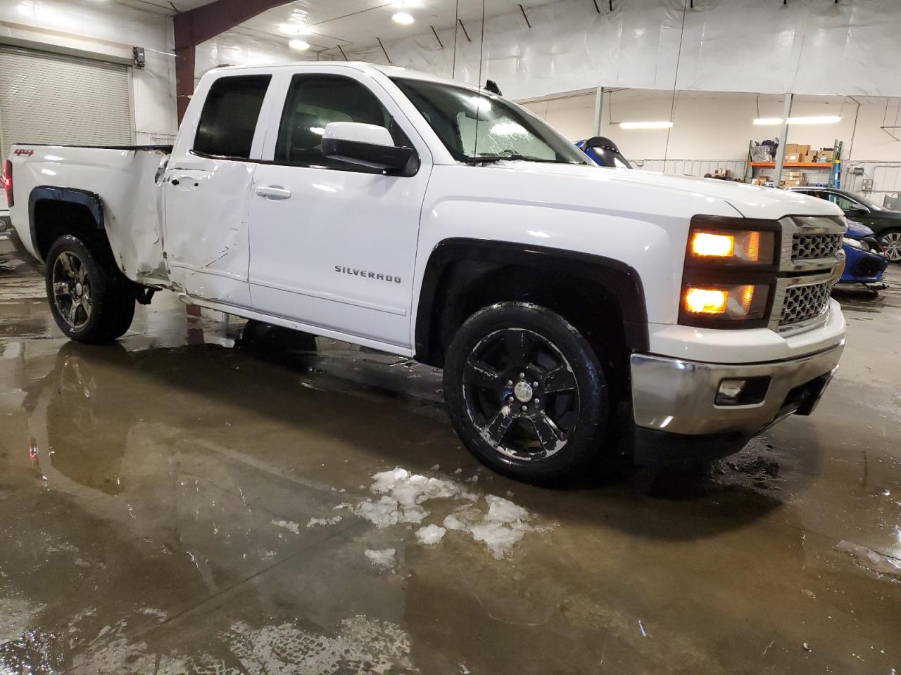 2015 Chevrolet Silverado - Image 4