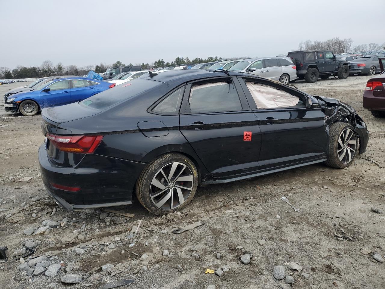 2019 Volkswagen Jetta - Image 3