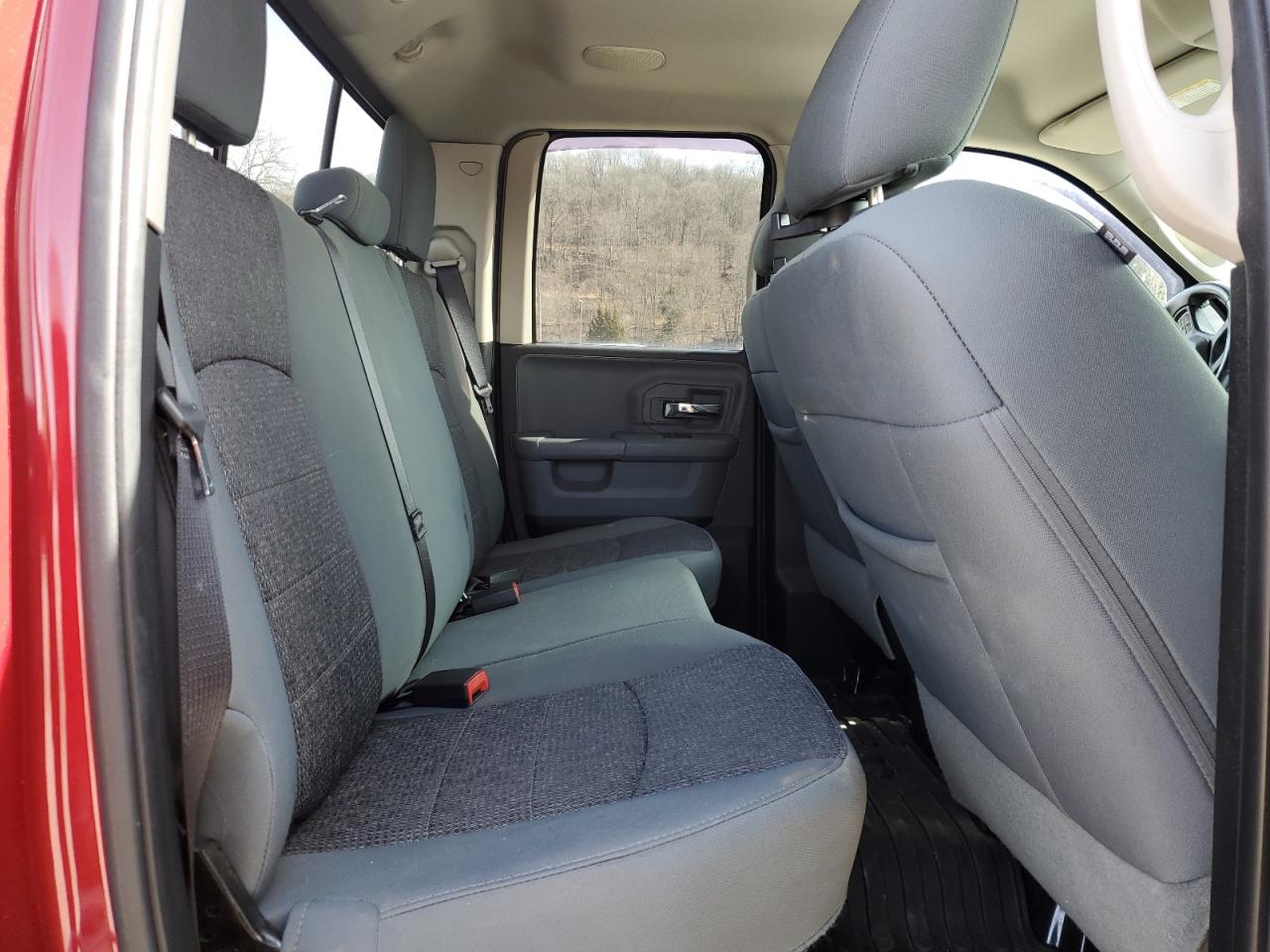 2015 RAM 1500 - Image 10