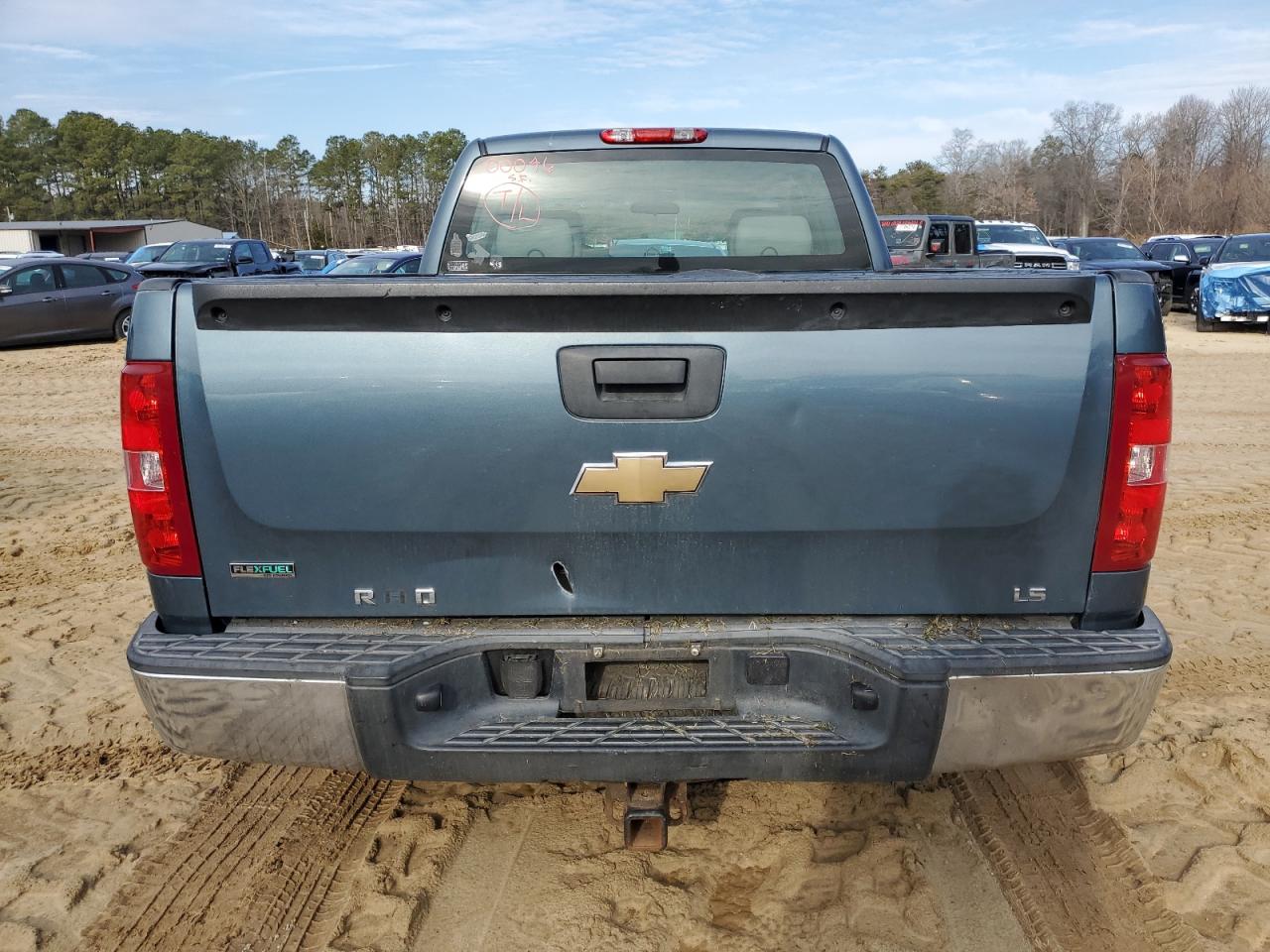 2011 Chevrolet Silverado - Image 6
