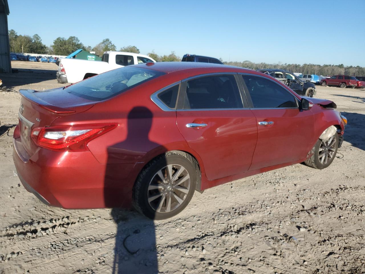 2017 Nissan Altima - Image 3