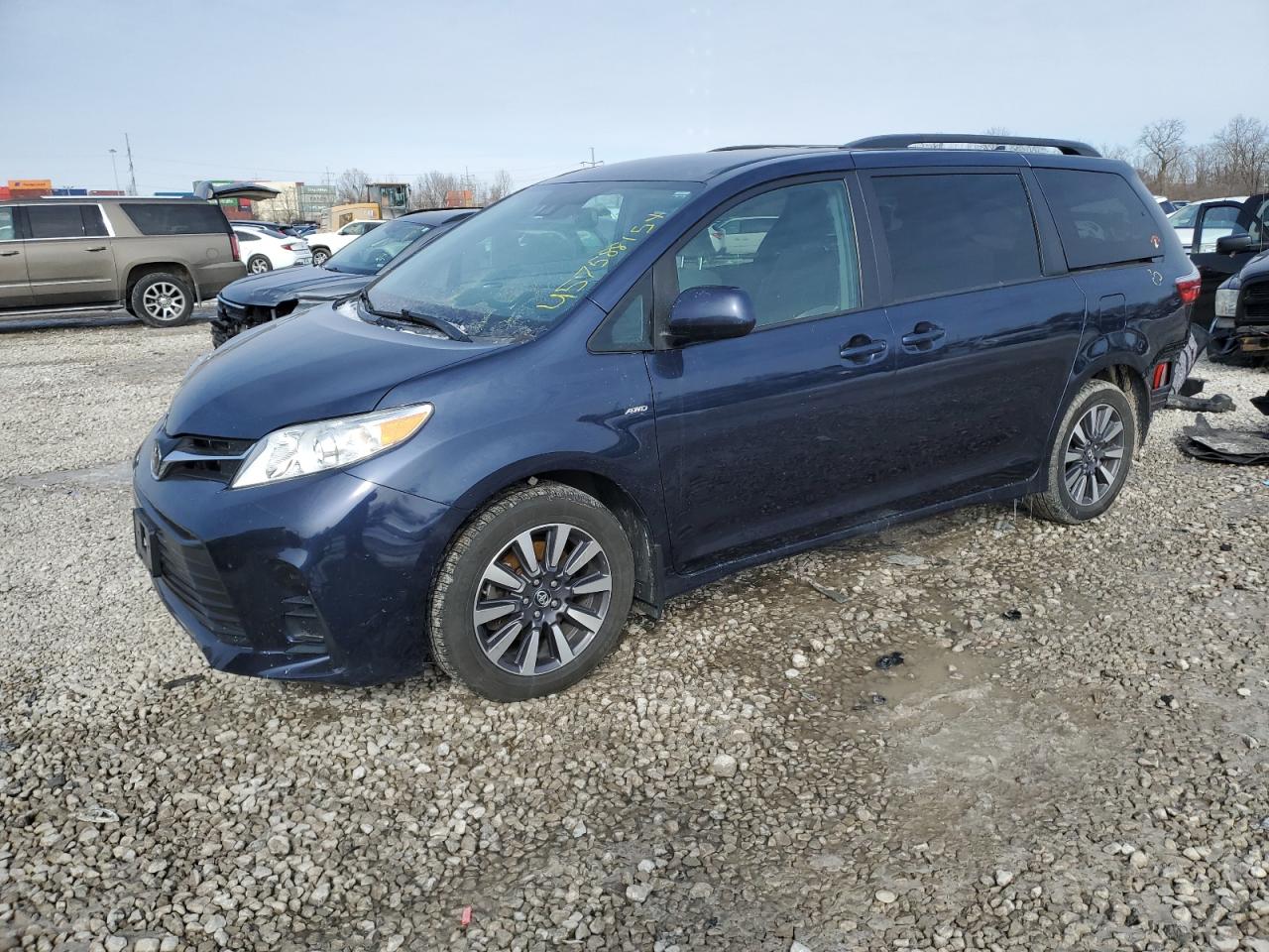 2019 Toyota Sienna - Image 1
