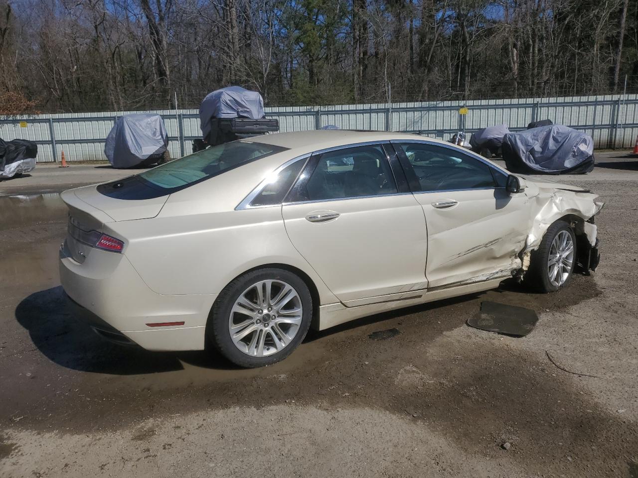 2014 Lincoln MKZ - Image 3