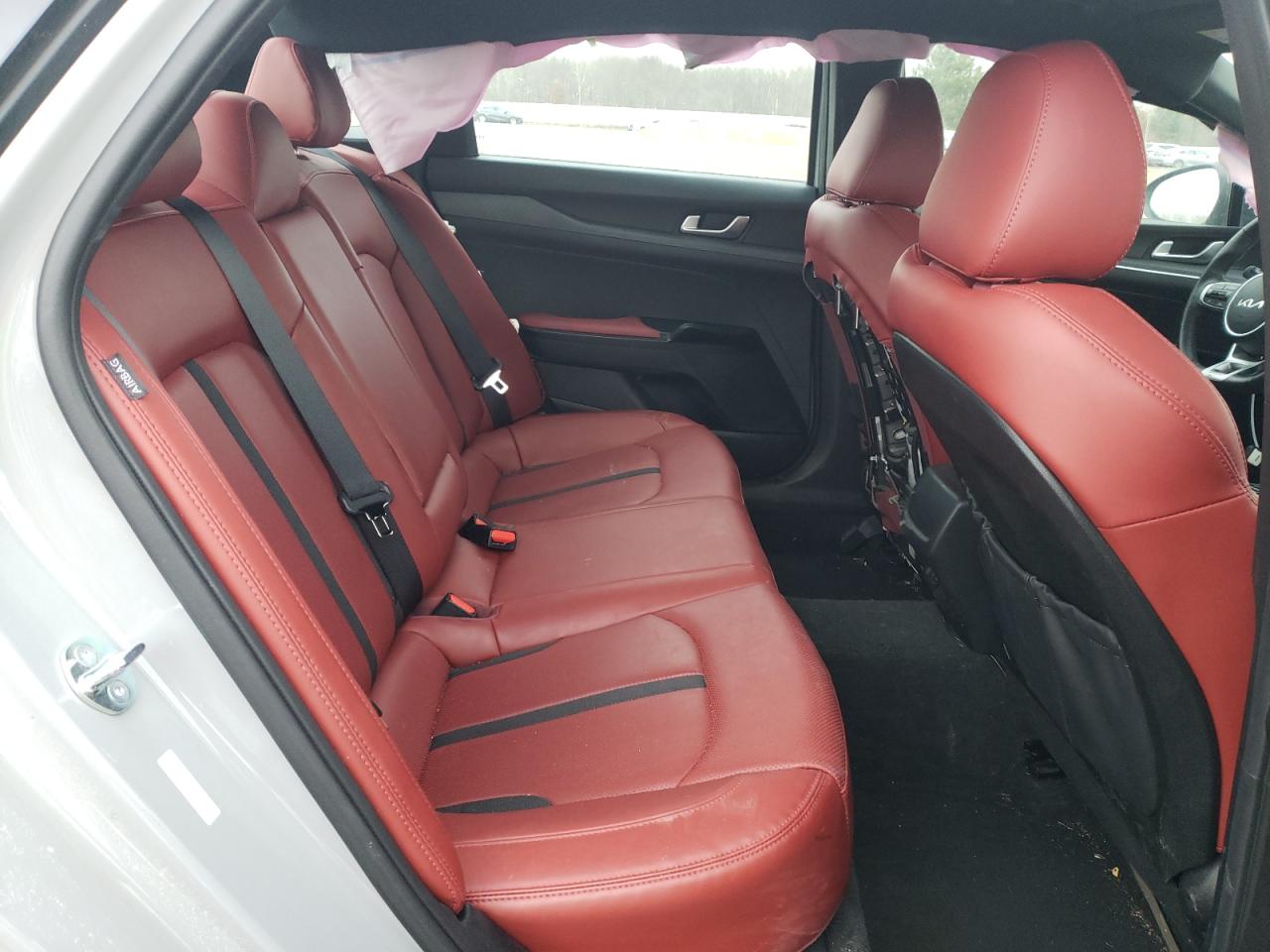 2024 Kia K5 - Image 11