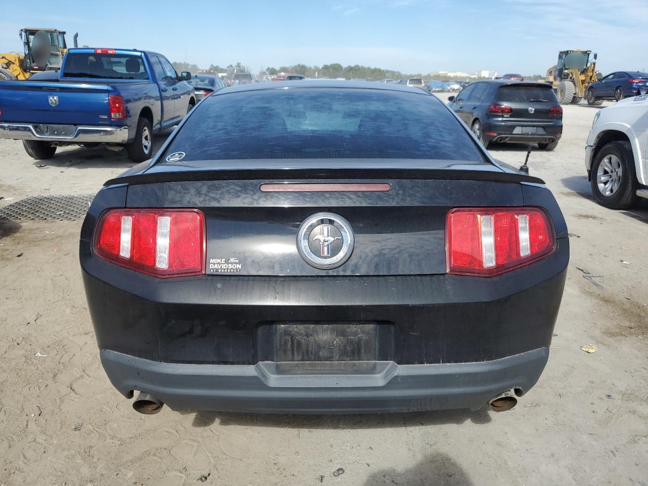 2011 Ford Mustang - Image 8