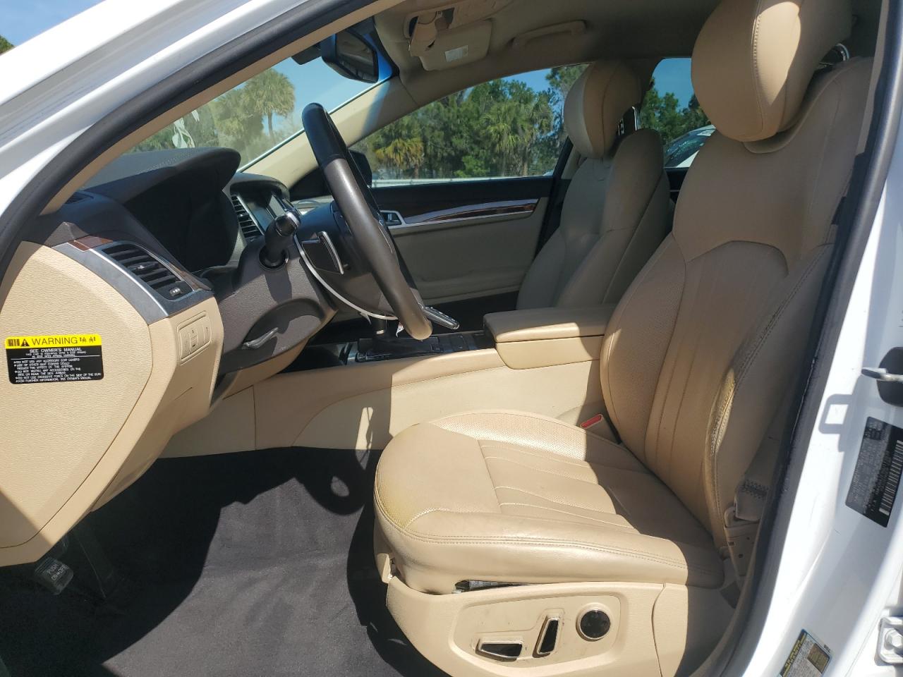 2016 Hyundai Genesis - Image 7