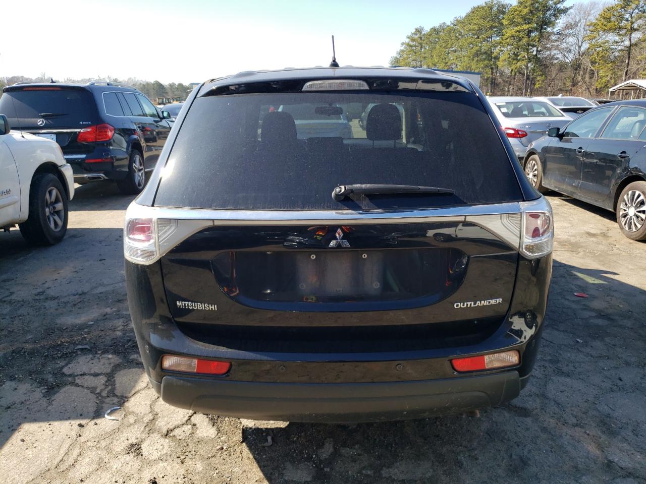 2014 Mitsubishi Outlander - Image 6