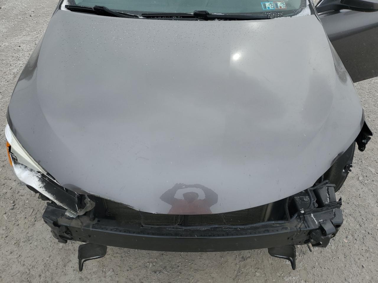 2015 Toyota Camry - Image 12