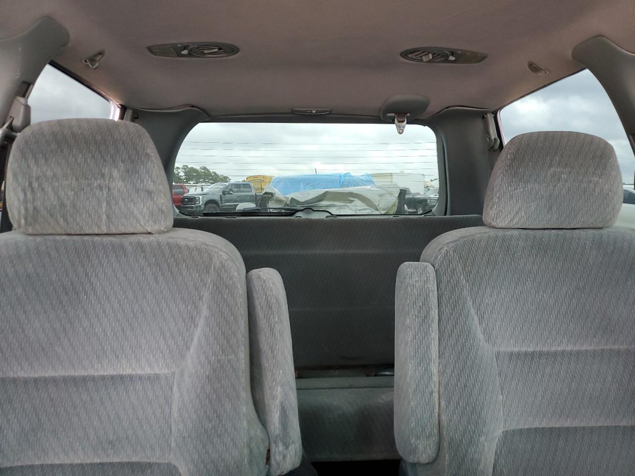 2002 Honda Odyssey - Image 10