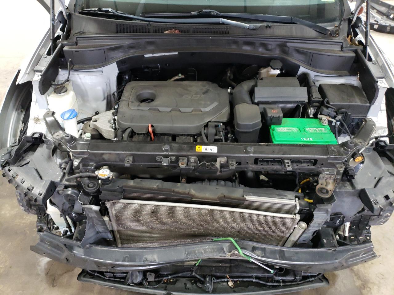 2018 Hyundai Santa Fe - Image 12